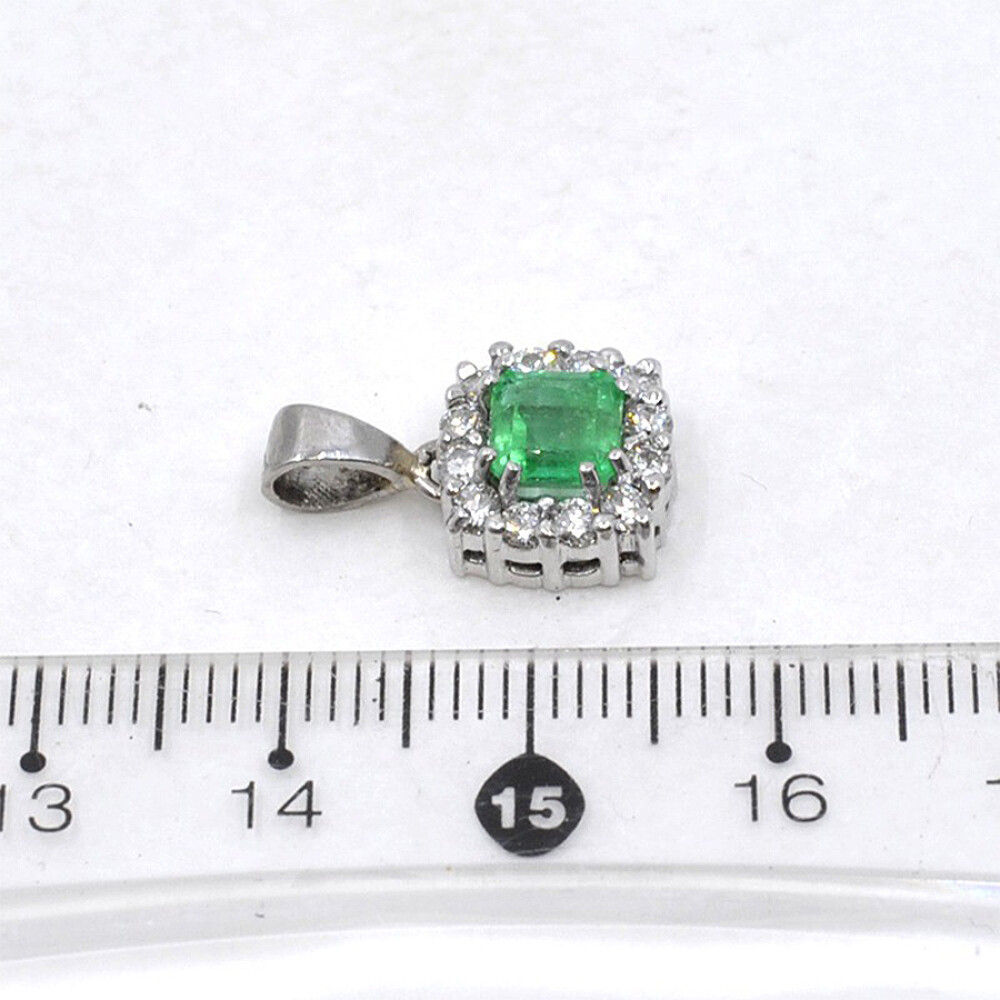 Dije en Oro Blanco 18K , Brillantes Y Esmeraldas Dije en Oro Blanco 18K , Brillantes Y Esmeraldas