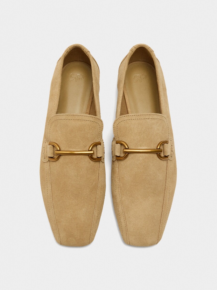 Mocasines De Piel Con Detalle Metálico - beige 