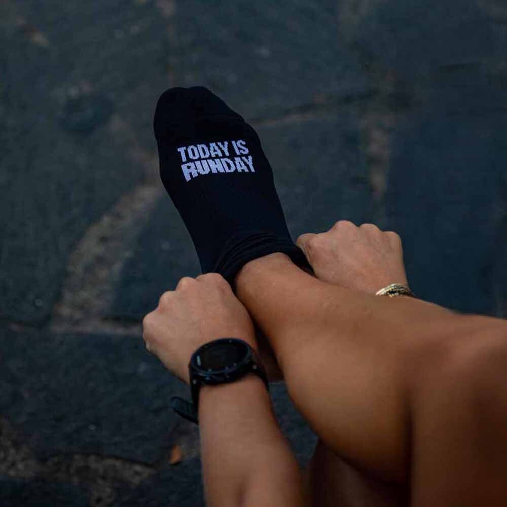 Medias Running Today is Runday Unisex Negro