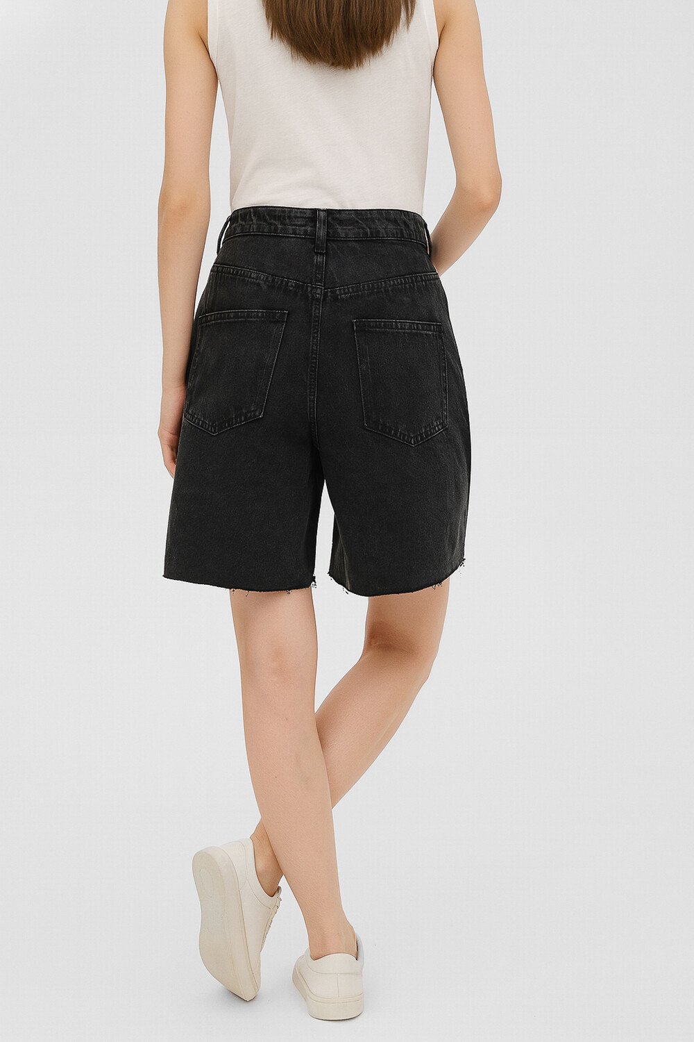 Bermuda Dericco Gris Oscuro