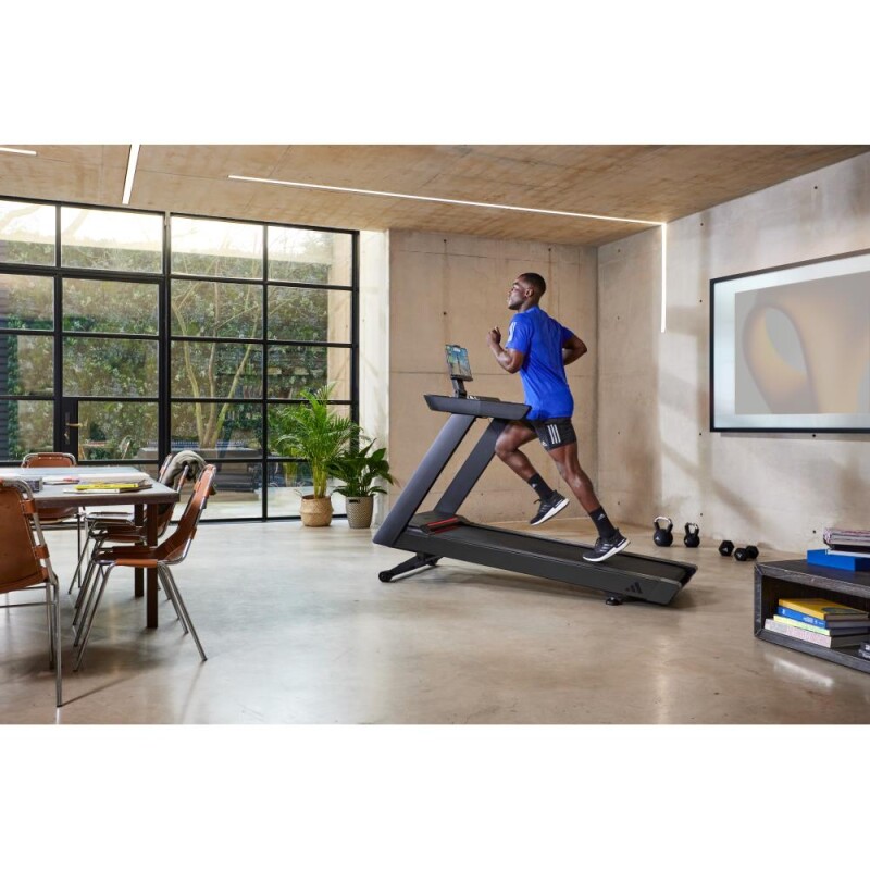 Caminador Adidas T23 Smart Treadmill – Equipo Reacondicionado Negro