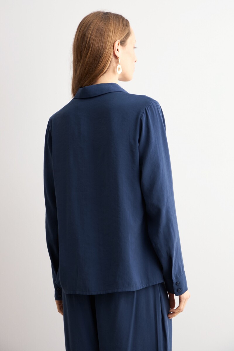 Camisa clasica azul marino