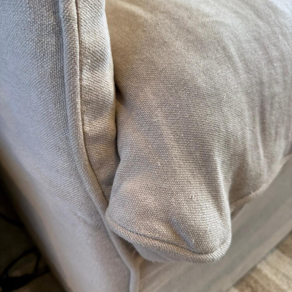 Sofá Aloe Lino Latte, 2.40m Sofá Aloe Lino Latte, 2.40m