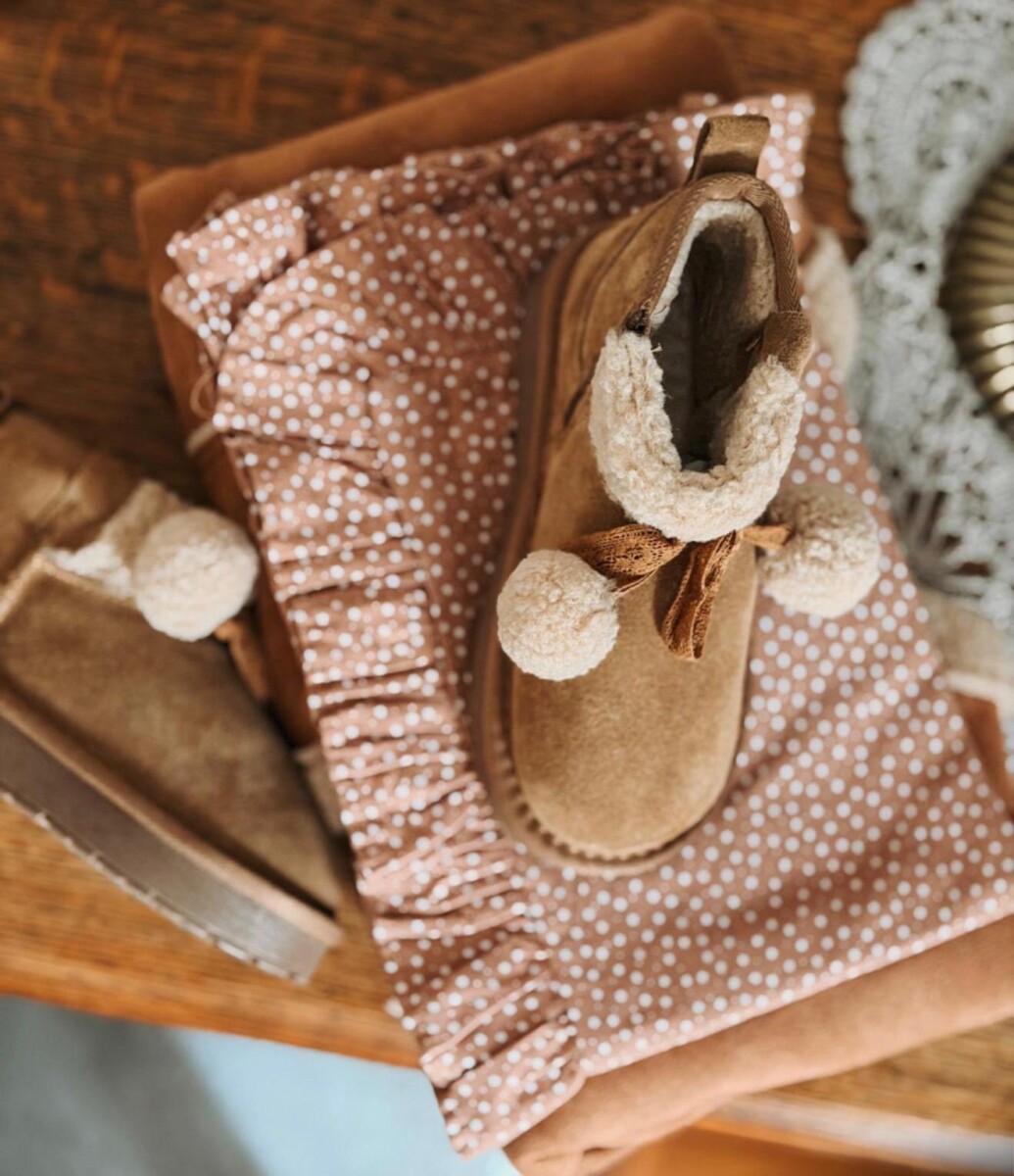 Bota Pompom - Arena 