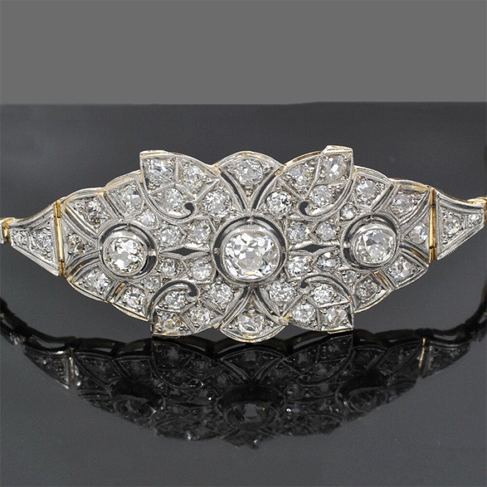 Pulsera Estilo Antiguo, En Oro 18K, Platino Y Brillantes Pulsera Estilo Antiguo, En Oro 18K, Platino Y Brillantes