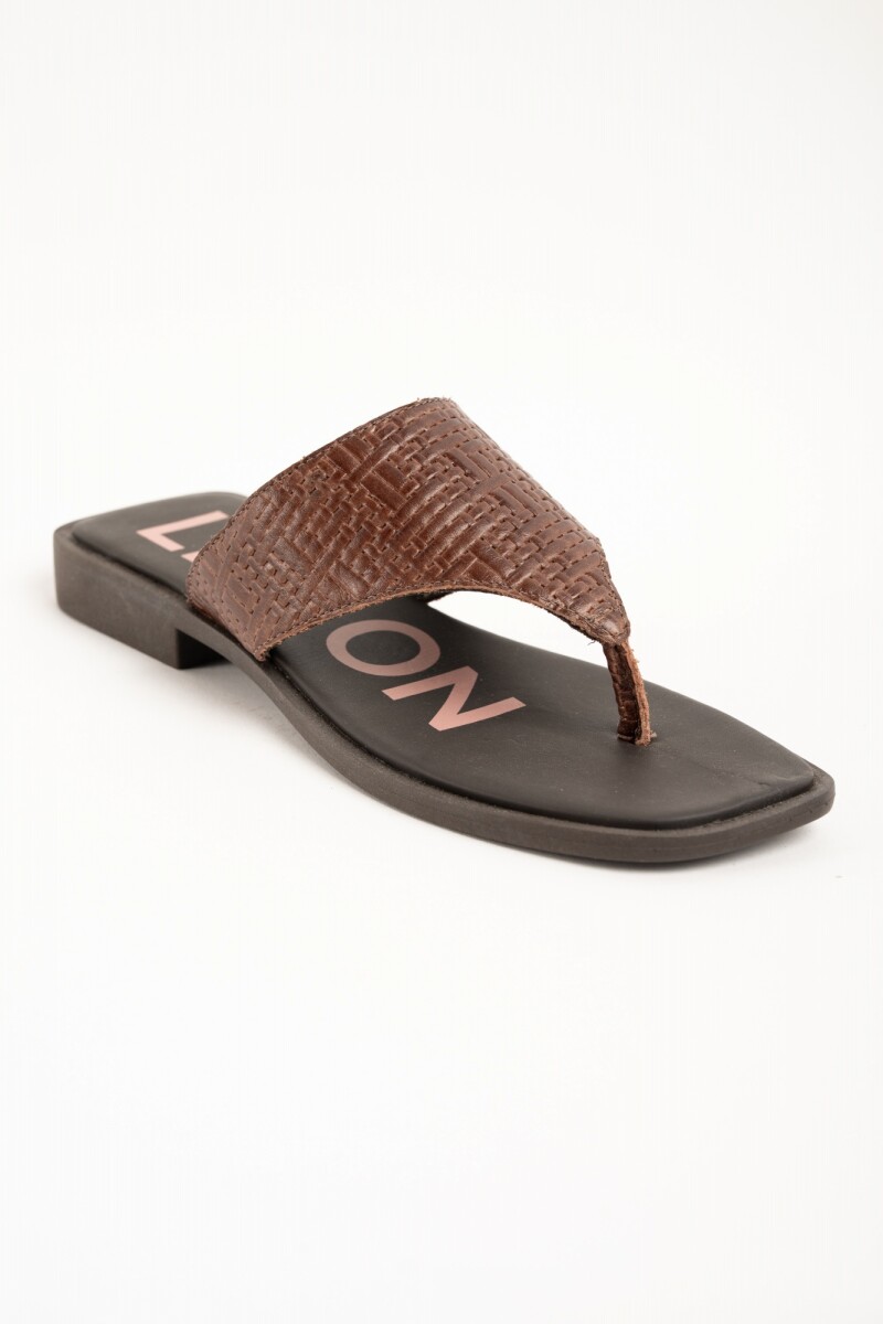 Sandalia Ojota Textura Trenzada Chocolate