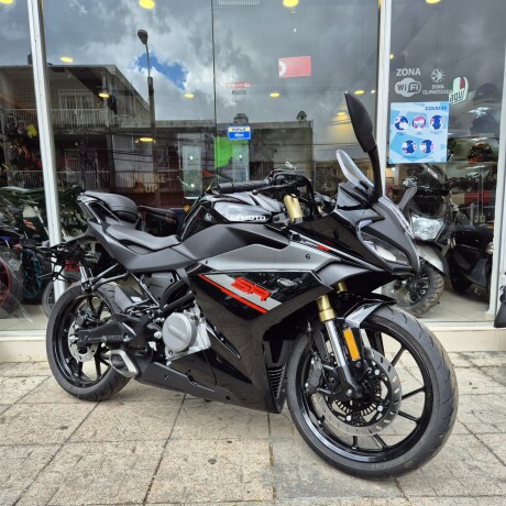 Cfmoto 250SR Negro