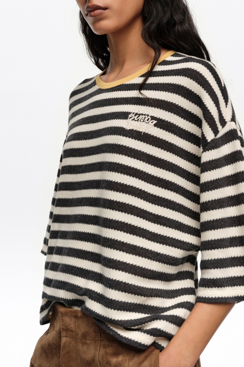 CAMISETA Negro