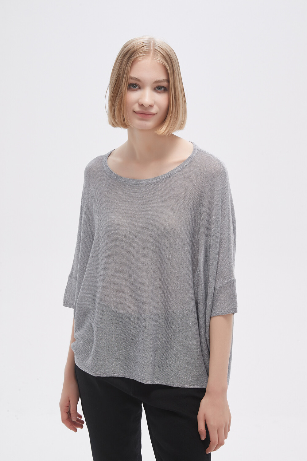 Remera Magnetus Plateado