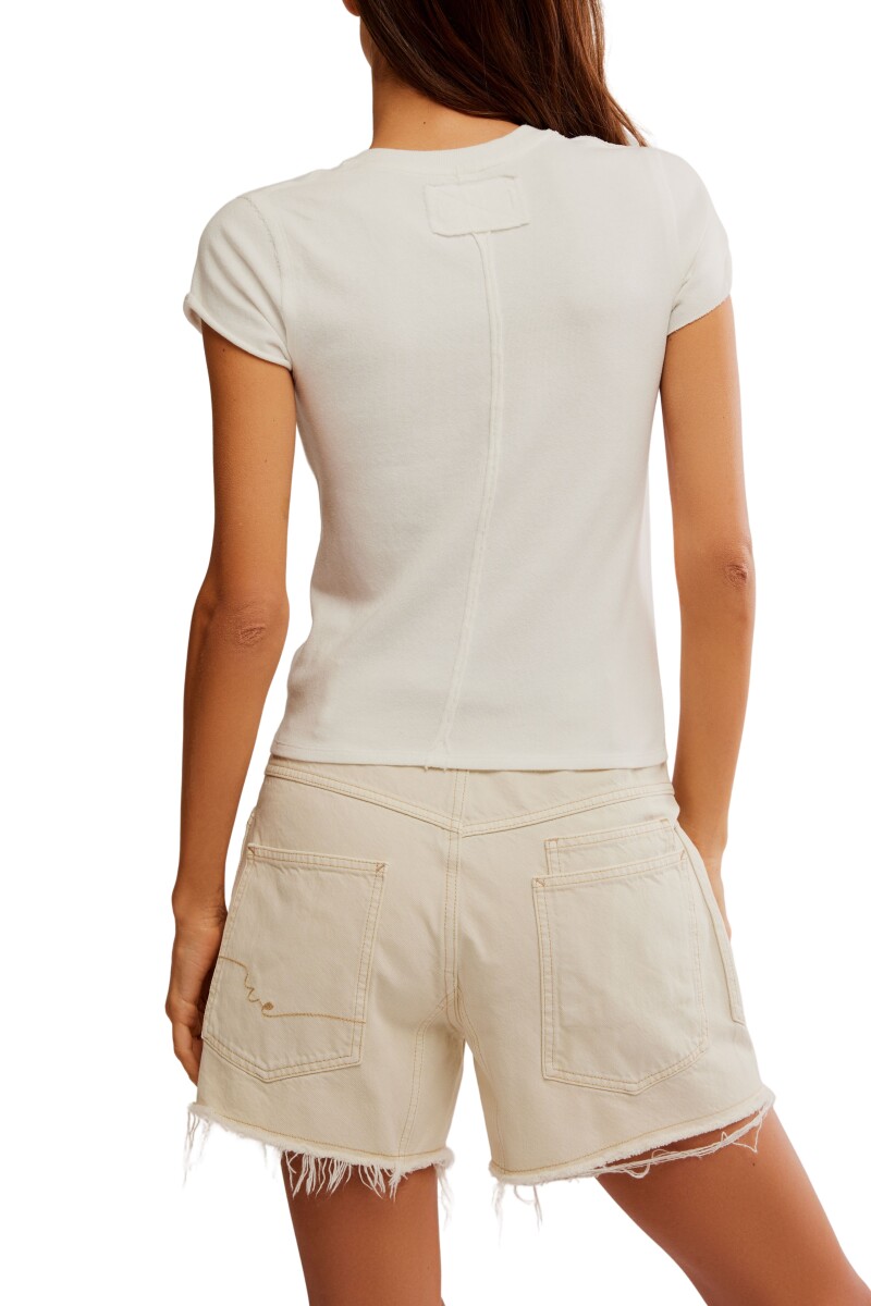 REMERA THE TEE Marfil