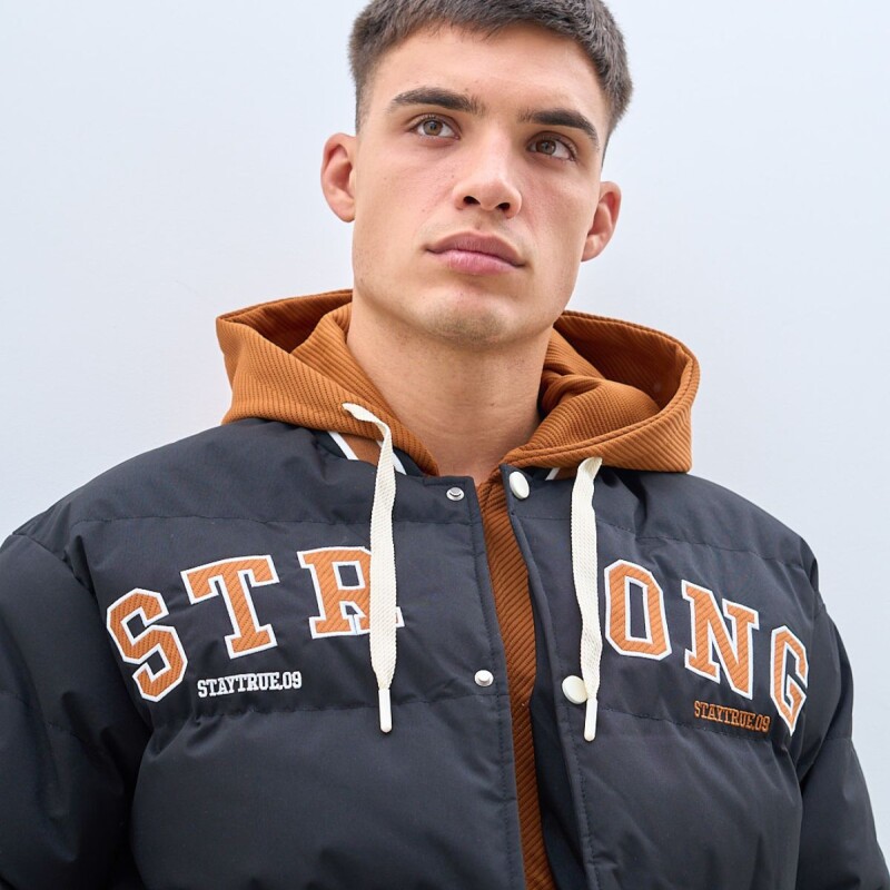 Campera STRONG Oxx Absolut Black