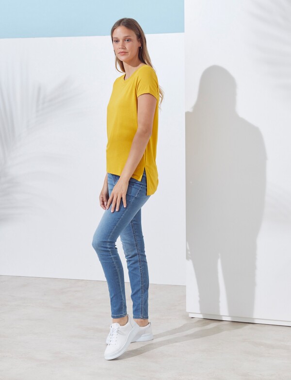 Remera Modal MOSTAZA