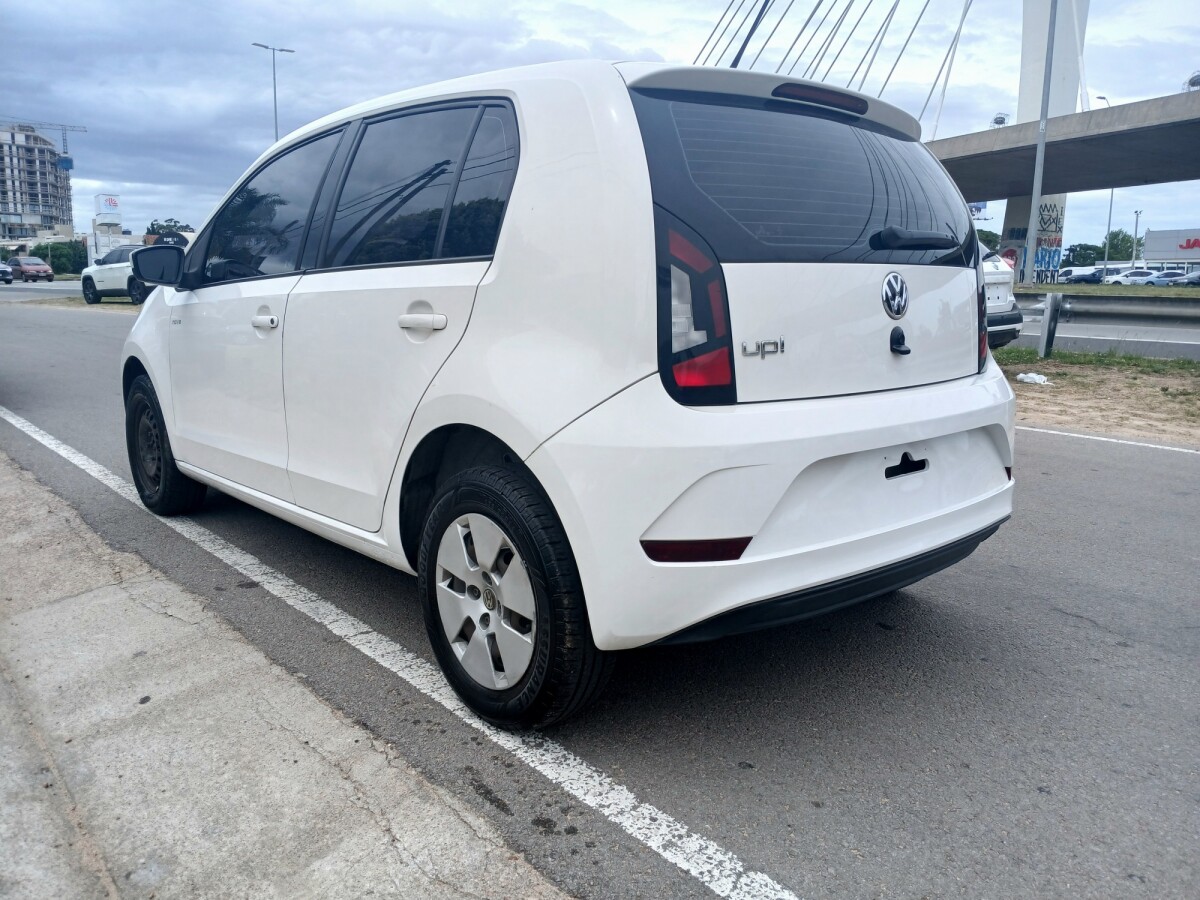 Volkswagen Up Move 1.0 Extra Full | Permuta / Financia Volkswagen Up Move 1.0 Extra Full | Permuta / Financia