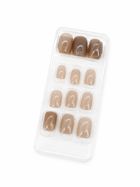 UÑAS POSTIZAS BEIGE CLARO