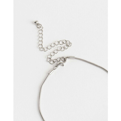 Collar Largo De Metal Plateado