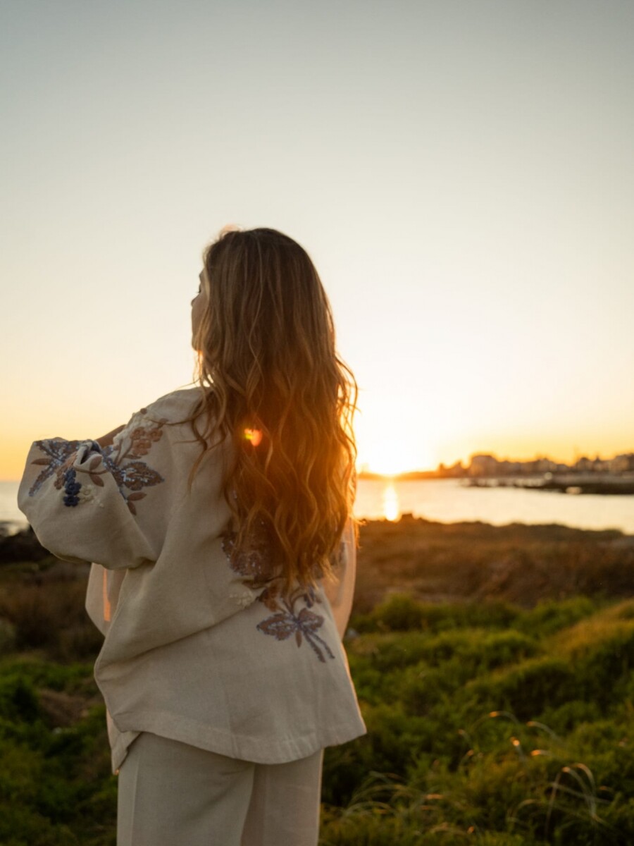 Kimono bordado de Lino Kimono bordado de Lino