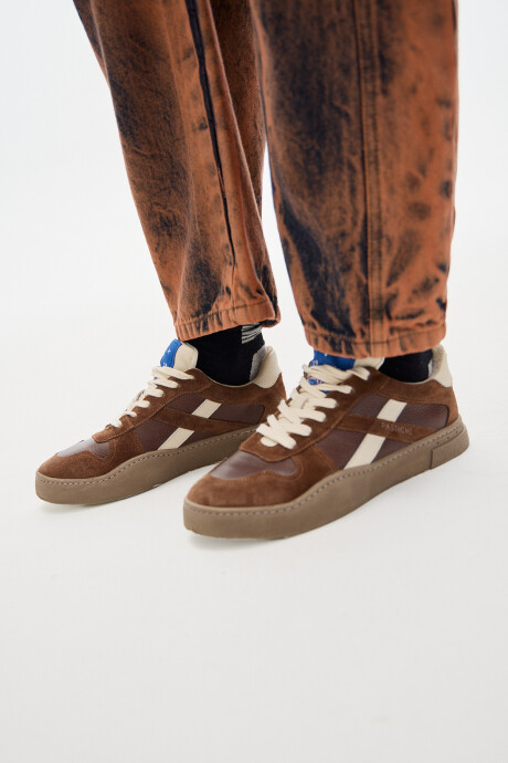 Sneaker Club 82 Chocolate