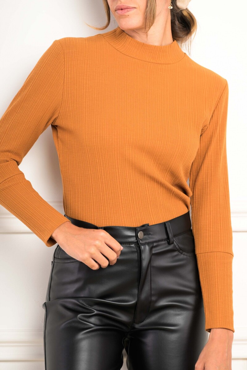 Polera Algodón Texturado Caramelo