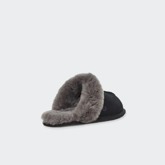 Pantuflas UGG Scuffette II Negro