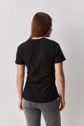 REMERA SUMATRA Negro