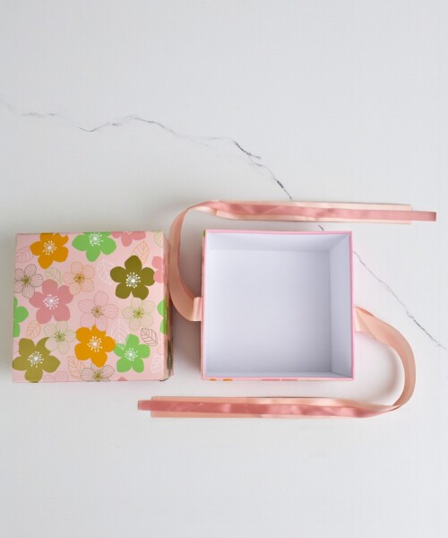 Caja Rigida 16x16 con lazo Diseño 3