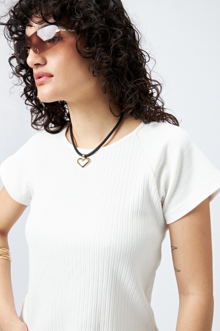 REMERA SANTA Crudo