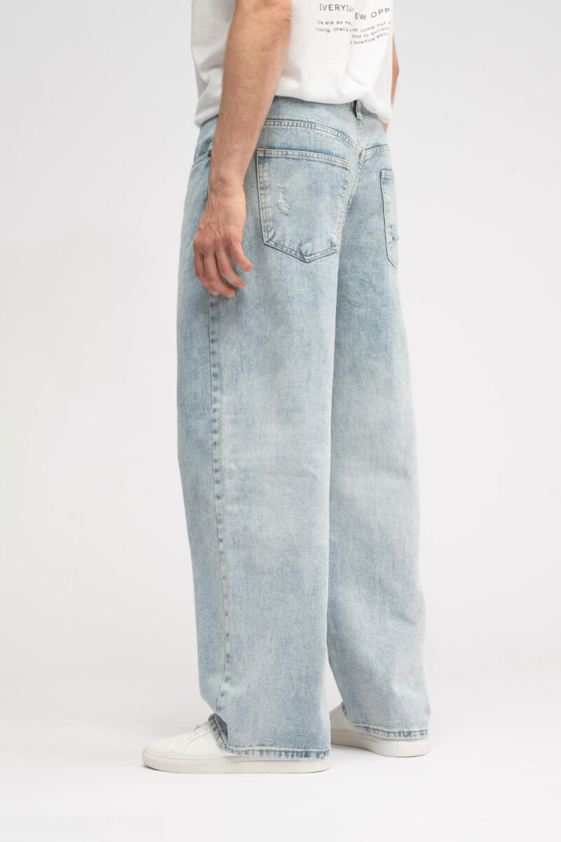 Pantalón Jean Ancho Azul Claro