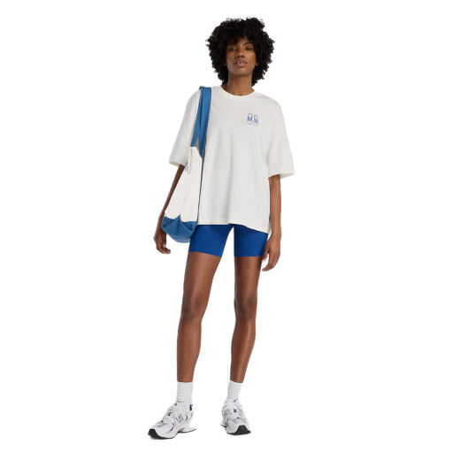 Remera New Balance Outfit Layout - Blanco Remera New Balance Outfit Layout - Blanco