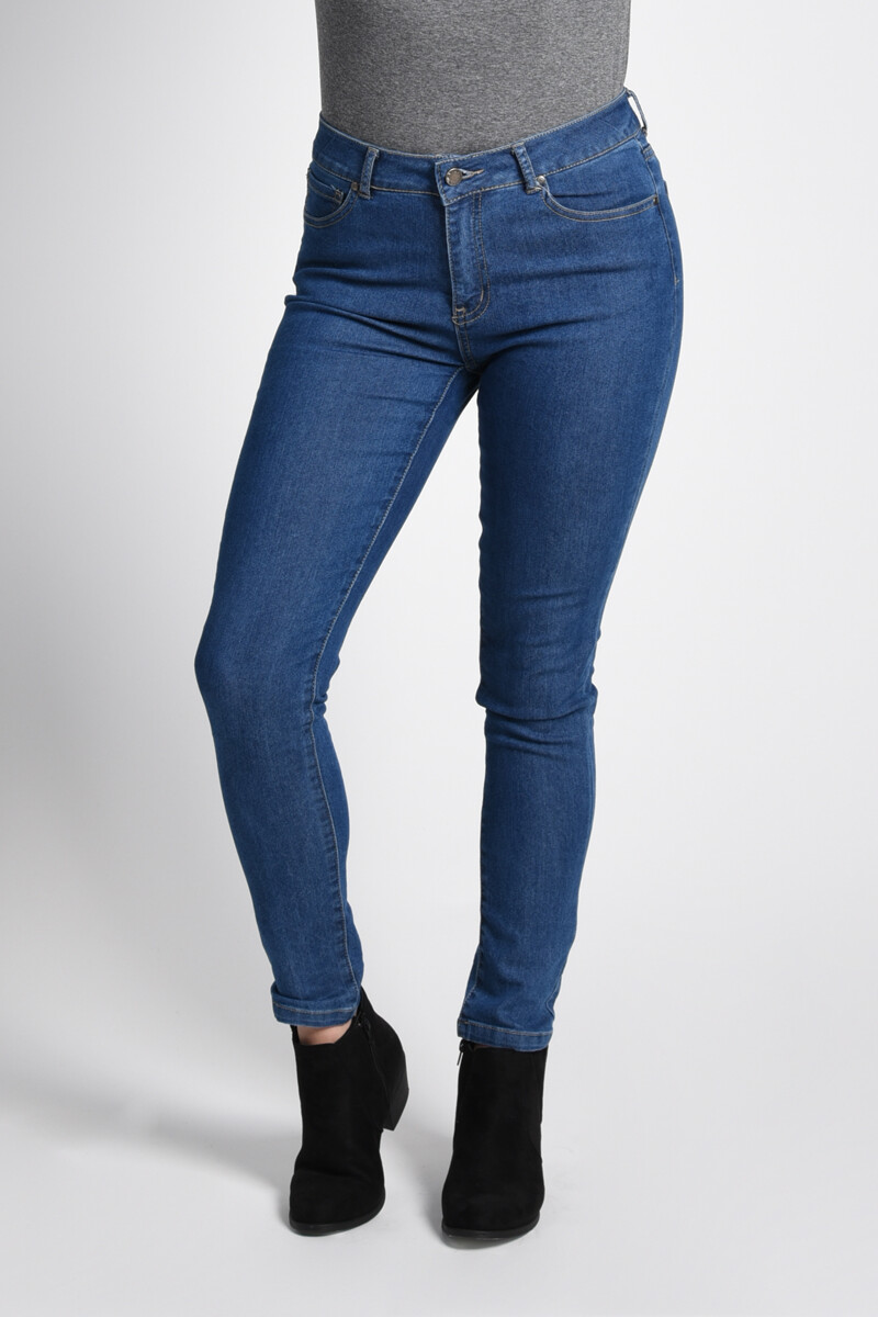Pantalón chupin de jean Azul Claro