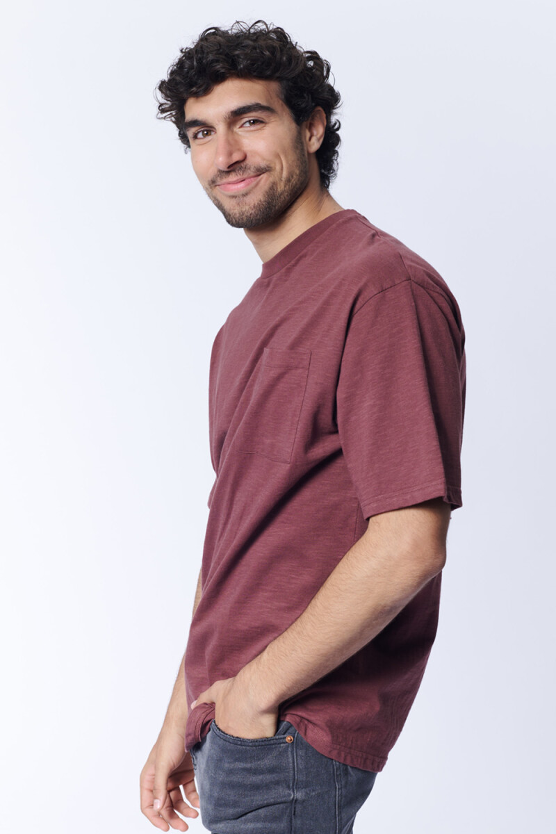 Remera manga corta slub con bolsillo Bordo