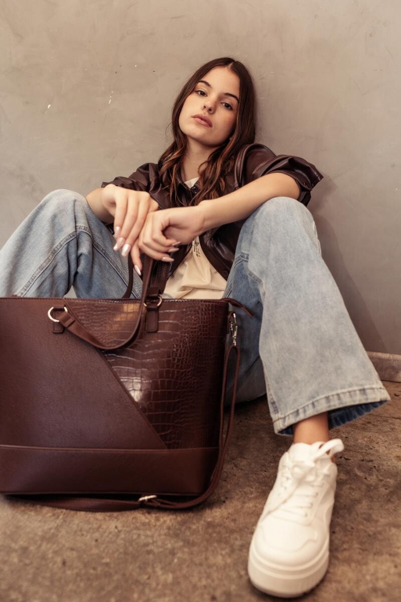 Cartera Betim Chocolate