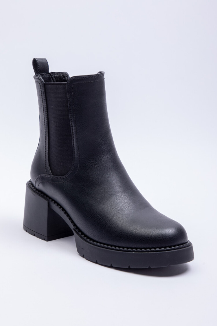 BOTA CORE Negro