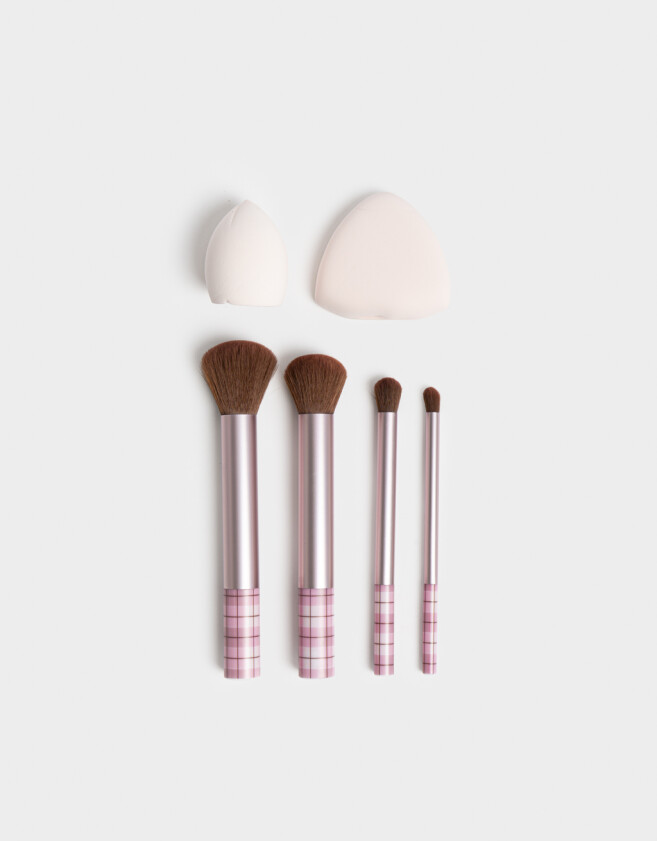 Brochas y Aplicadores Set de Brochas Set De 4 Brochas De Maquillaje Y Dos Esponas Beary Into You - Combinacion Multicolor