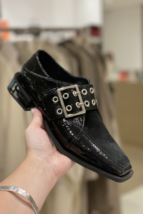 Zapato Moss Charol negro