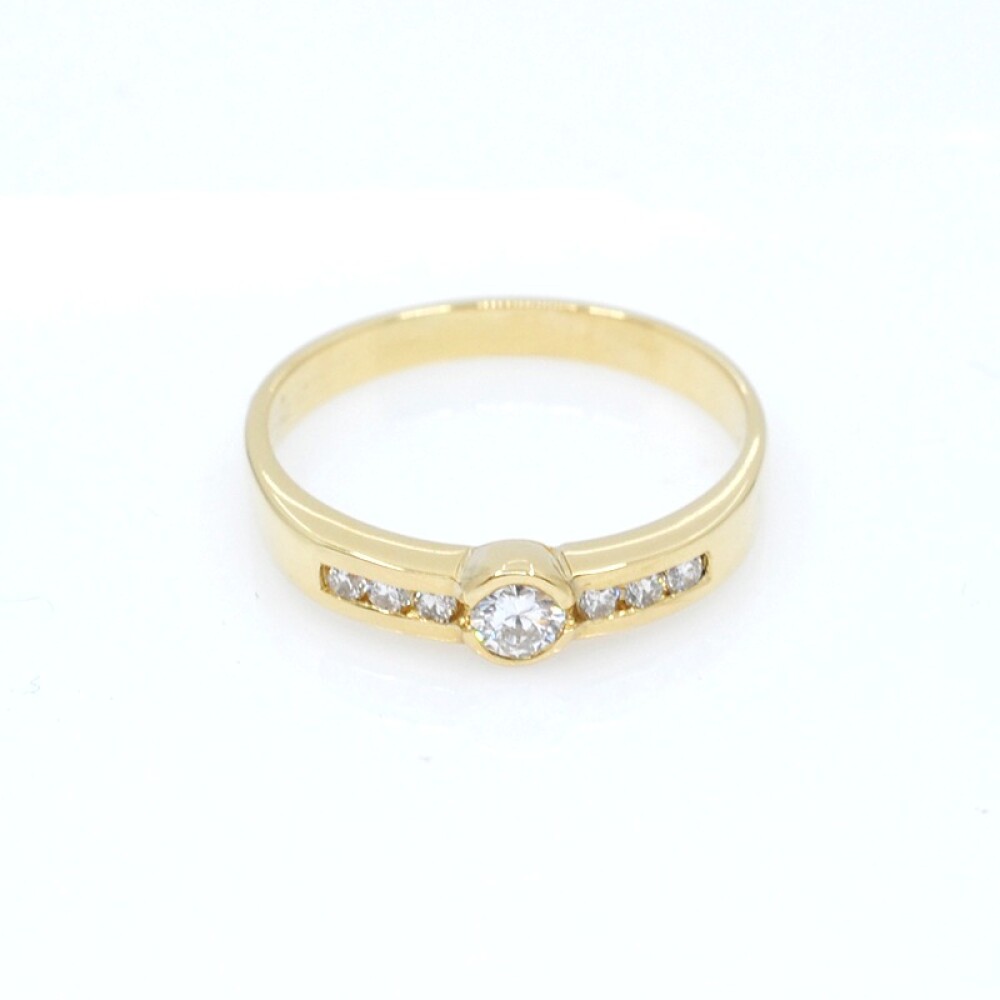Anillo medio sin fin en oro 18k amarillo y brillantes Anillo medio sin fin en oro 18k amarillo y brillantes