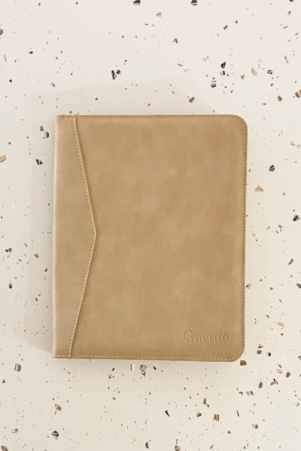 Dossier con cierre en simil Beige
