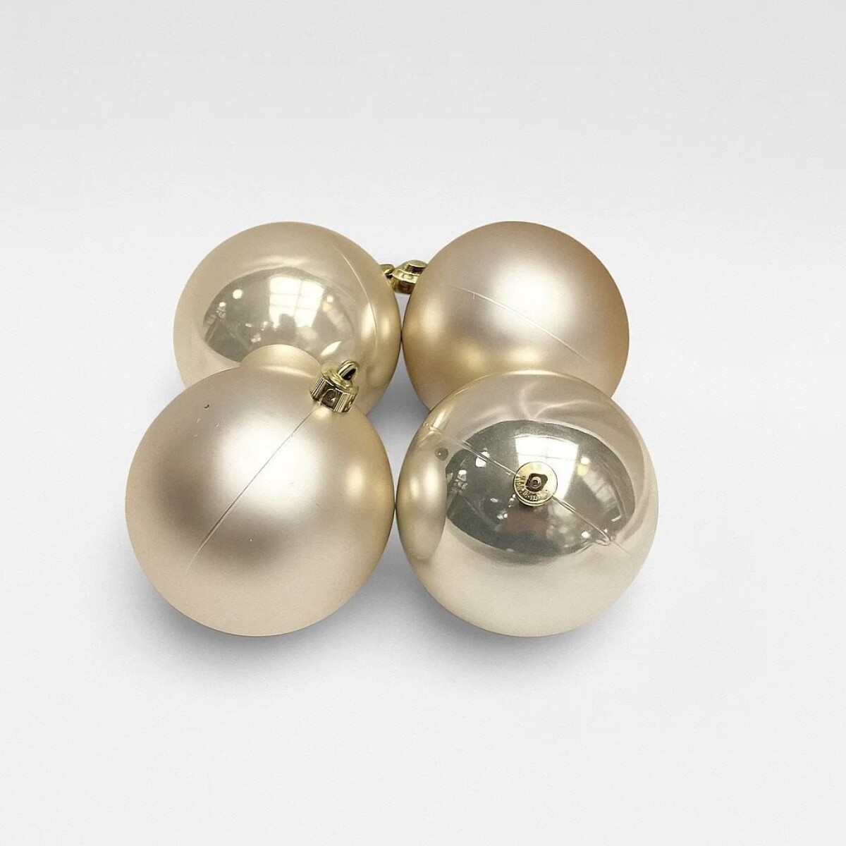 ESFERA COMBINADA MATE 8 CM X 4 UNIDADES CHAMPAGNE 