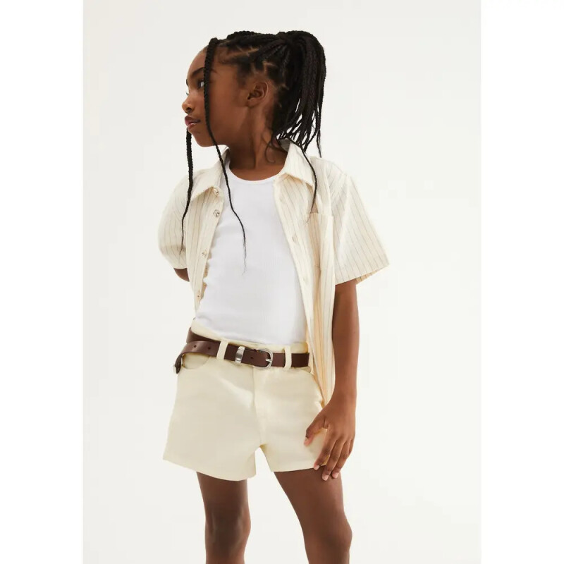 SHORTS FEM AMARELO CLARO