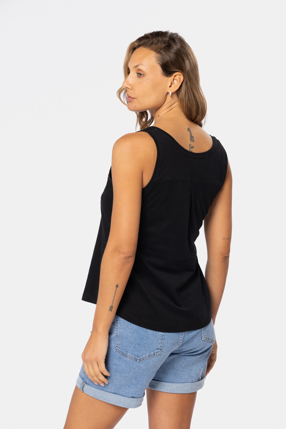MUSCULOSA LISA Negro