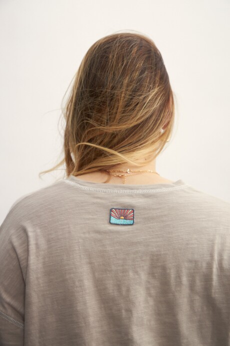 Remera Gina Beige