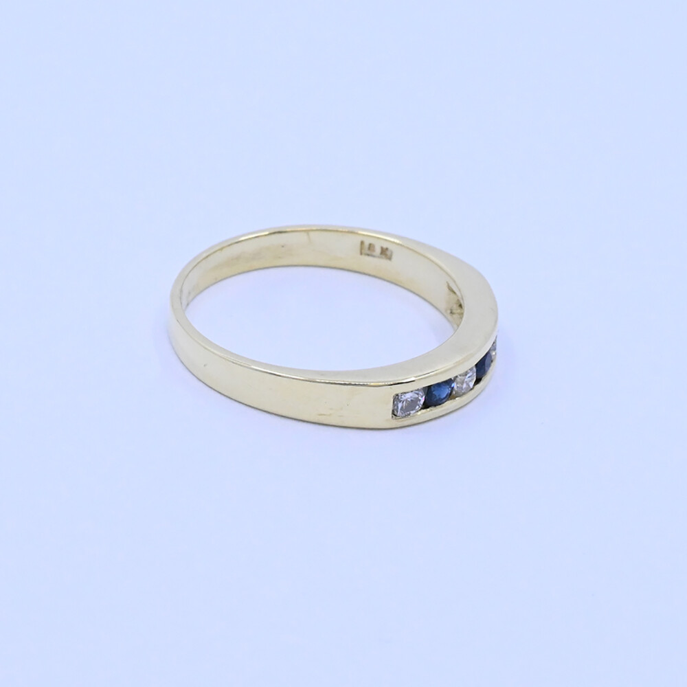 Anillo medio sin fin oro 18k zafiros y brillantes. Anillo medio sin fin oro 18k zafiros y brillantes.
