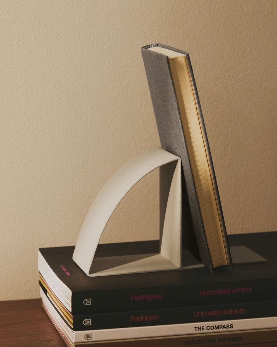 Sujetalibros Mistra de hierro beige Sujetalibros Mistra de hierro beige