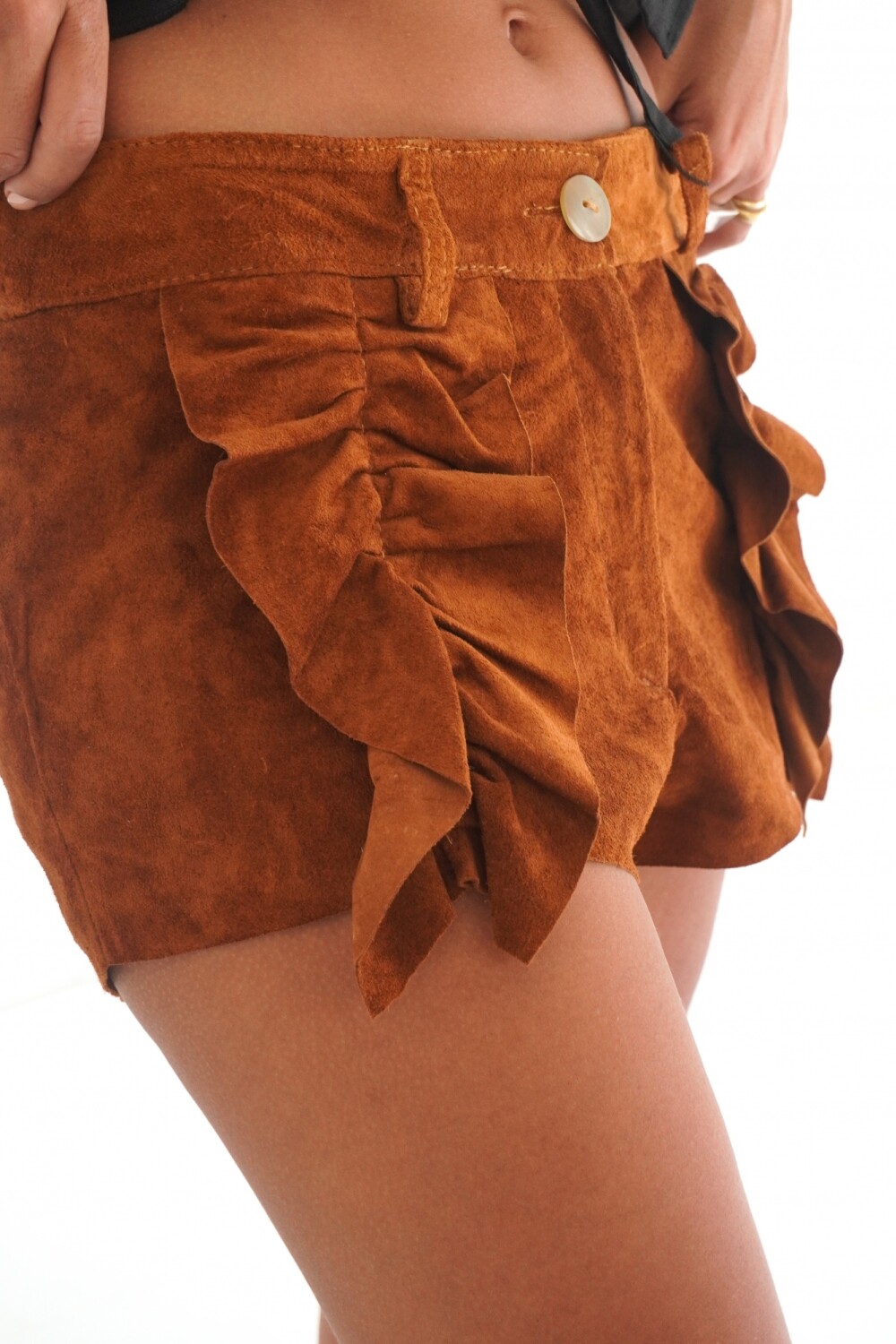 Rosette Leather Shorts Gamuza Habano
