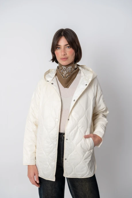 Campera con capucha Panna