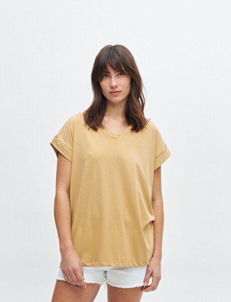 Musculosa básica Famone Dulce de leche