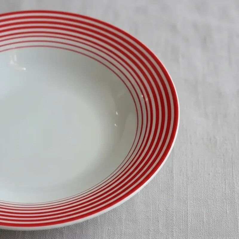 PLATO HONDO CON DISEÑO ESPIRALES ROJOS - BG PLATO HONDO CON DISEÑO ESPIRALES ROJOS - BG