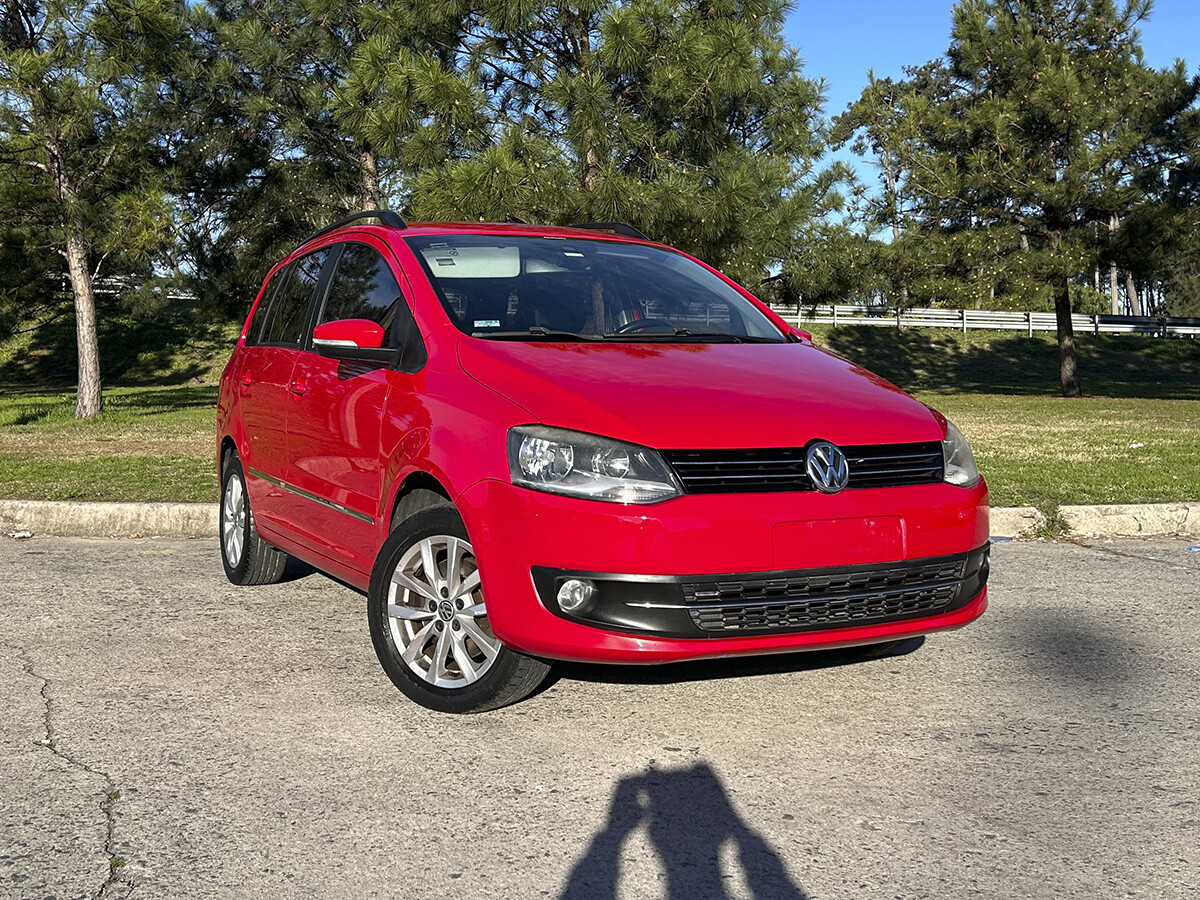 Volkswagen Suran con Ficha Oficial | Permuta / Financia Volkswagen Suran con Ficha Oficial | Permuta / Financia