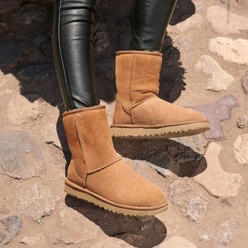 Botas UGG Classic Short II - Chesnut Botas UGG Classic Short II - Chesnut