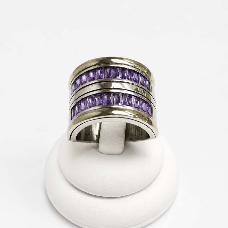 Anillo con zirconias lila doble riel Anillo con zirconias lila doble riel
