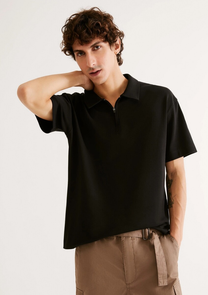 CAMISA DE CUELLO CON CIERRE - NEGRO 